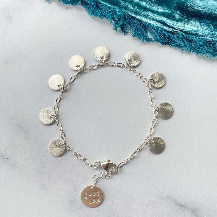 Brushed Silver Etched Discs On Etched Oval Sterling Silver Chain Bracelet  NEW
