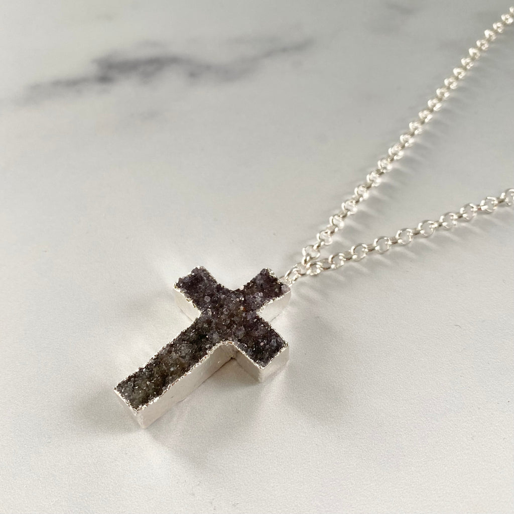 Medium Gray Cross Druzy Pendant on Sterling Silver Rolo Chain Necklace  NEW