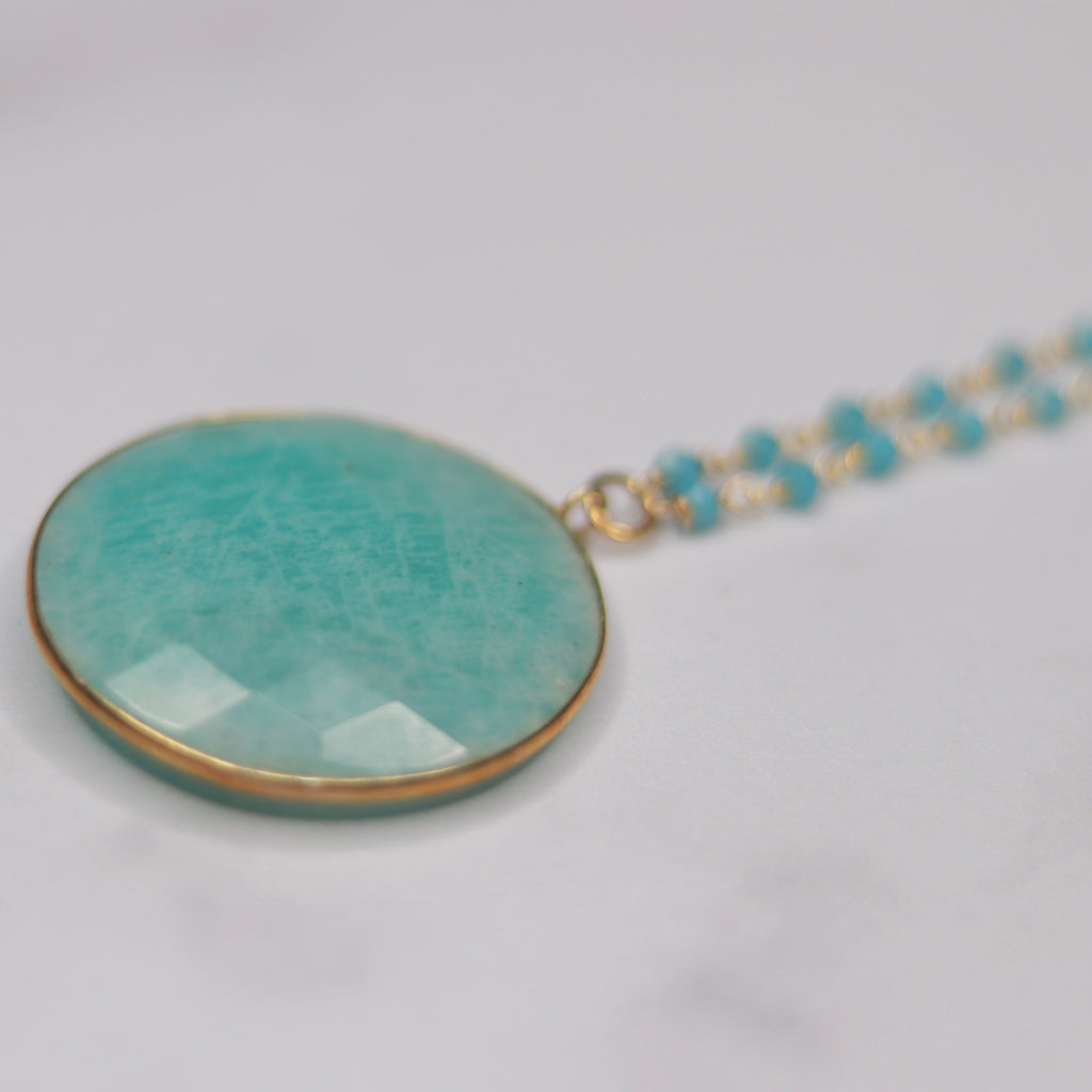 Round Aqua Marine Pendant on Brushed Gold Etched Oval Chain Necklace  NEW