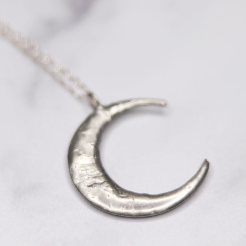 Sterling Silver Soldered Wrap Crescent Moon Pendant Necklace  NEW